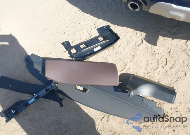 5UXTS1C08L9D32052: 43982411