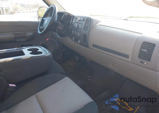 2GCEC19C871680695: 43982572