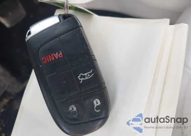 1C3CCCAB4GN195852: 43983802