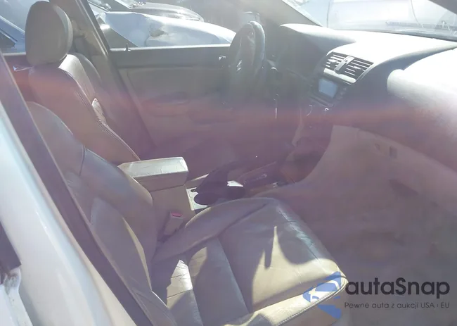 1HGCM66575A005576: 43983853