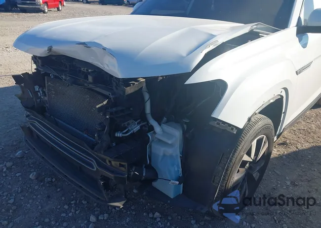 1V2DC2CA2MC232711: 43983888