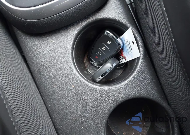 KL7CJPSB1KB868711: 43983915