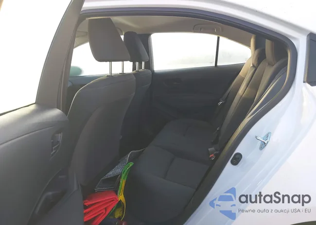 5YFB4MDE4TP373577: 43984063