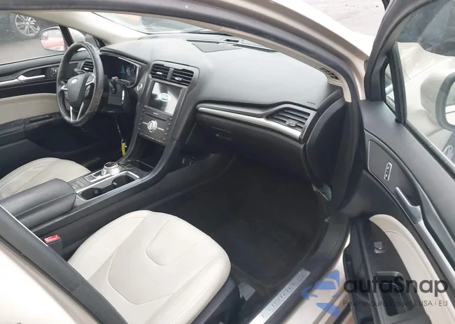 3FA6P0RU3JR132172: 43984130