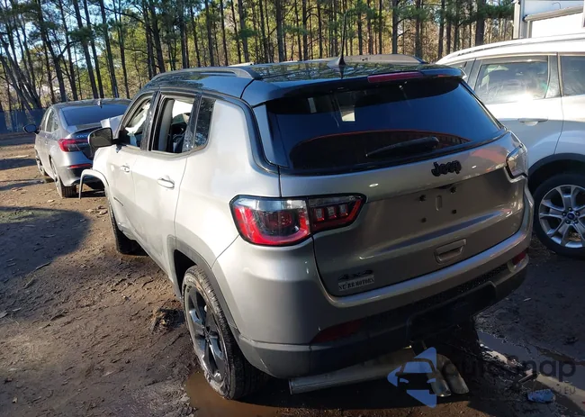 3C4NJDBB8MT567896: 43984154