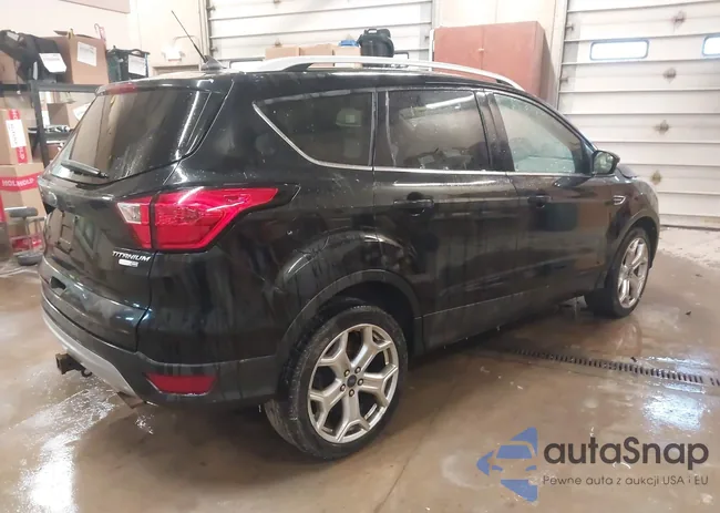 1FMCU9J98KUC27253: 43984177