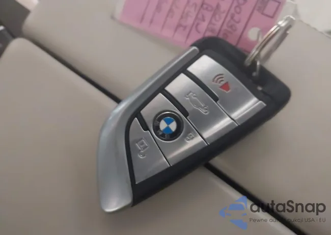 WBAJE7C58JWD52182: 43984197