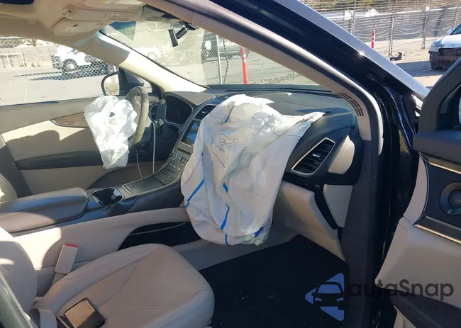 2LMPJ8K99LBL21995: 43984270