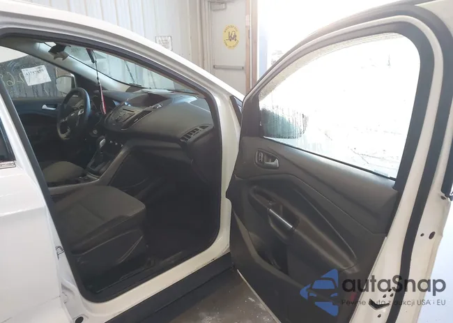 1FMCU9G93GUC38739: 43983323