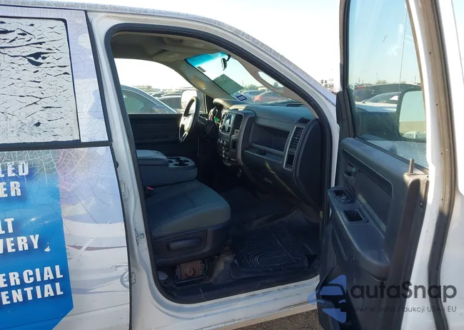 3C6TR4HTXFG584251: 43983525