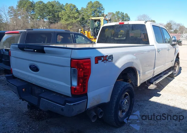 1FT7W2BTXHEE63410: 43983607