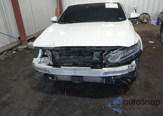 1HGCV1F30JA032370: 43984693