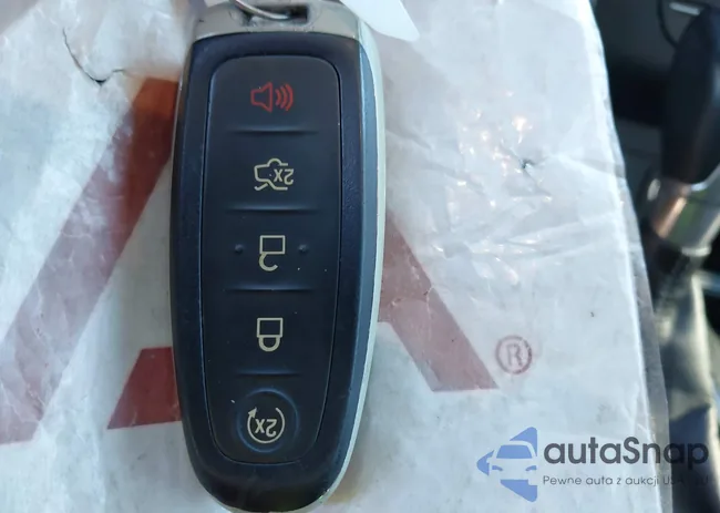 1FMCU0J98HUA93249: 43984757