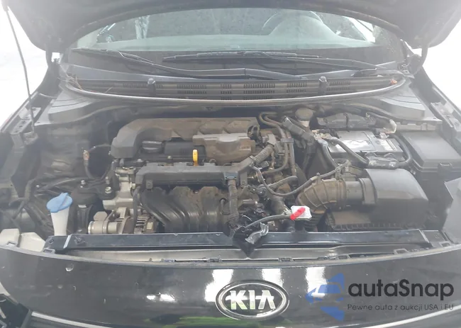 3KPA24AD8ME385652: 43984813