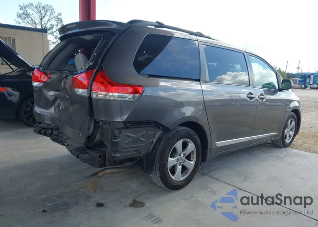 5TDKK3DC8CS204913: 43984842