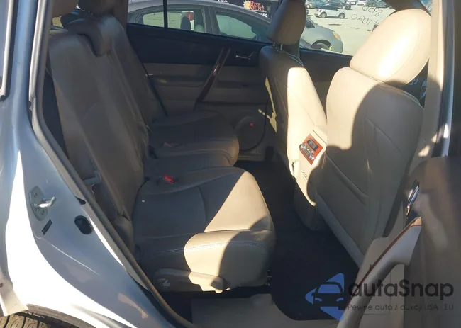 5TDYK3EH9DS108956: 43984849