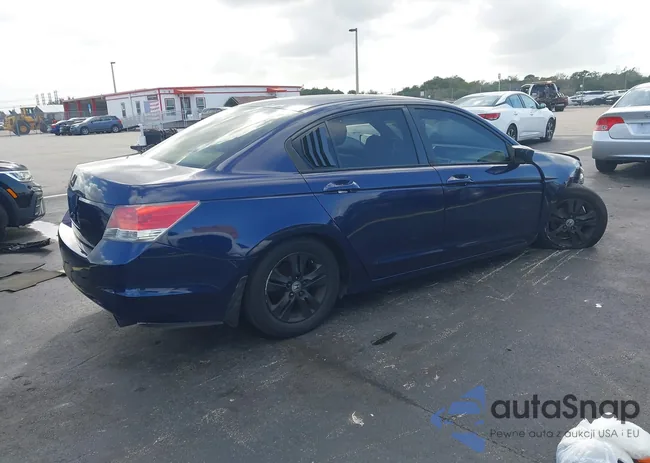 1HGCP2F40AA140626: 43984889