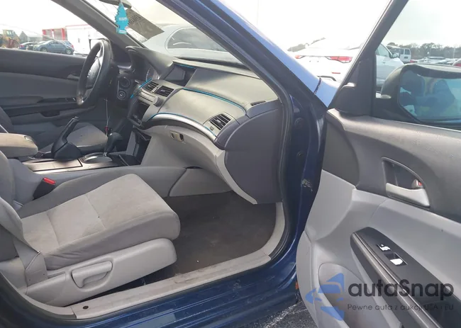 1HGCP2F40AA140626: 43984889