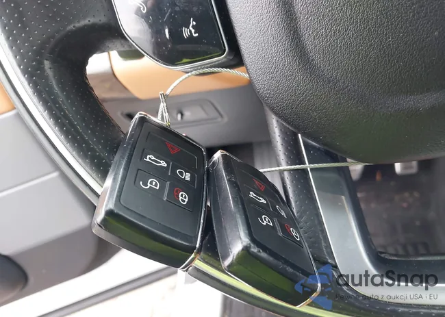 SALWR2RE8JA181346: 43984908