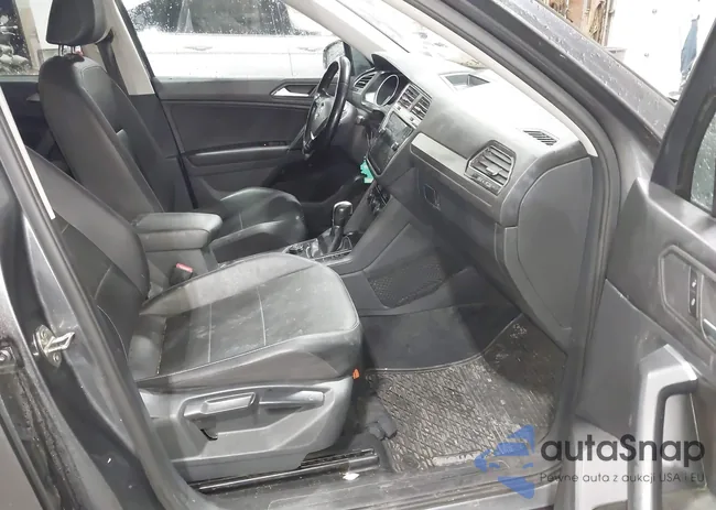 3VV2B7AX8KM080138: 43984932