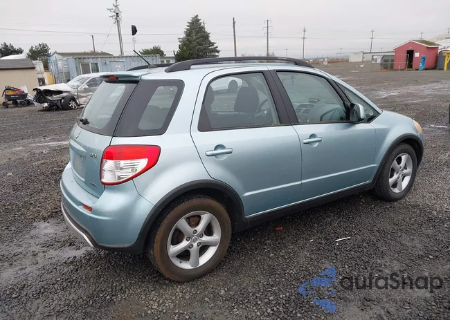 JS2YB413795101099: 43985072