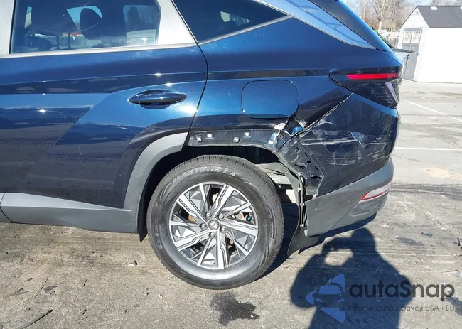 KM8JBCA14NU011151: 43985128