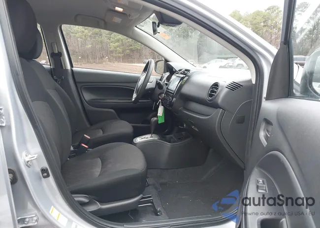 ML32AUHJ9RH031825: 43985148