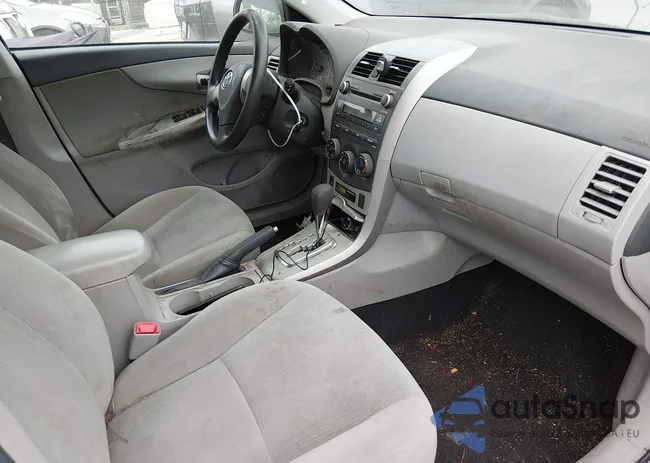 2T1BU4EE2BC713290: 43985164