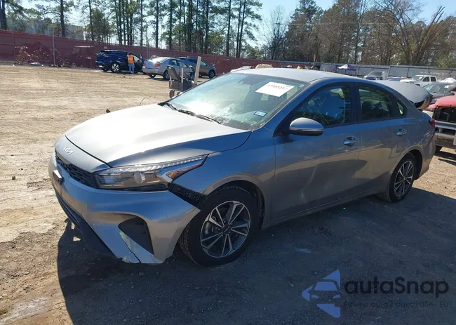 3KPF24AD6PE666410: 43985217