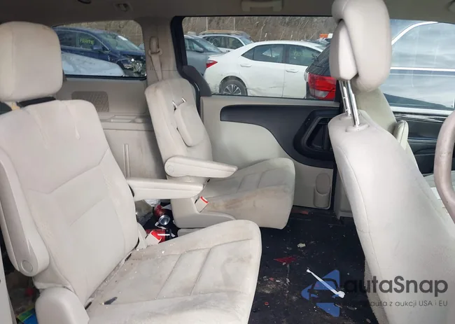 2C4RDGCG6ER366751: 43985225