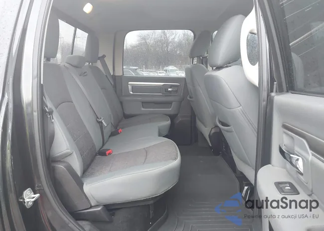 1C6RR7LT1FS704921: 43984338