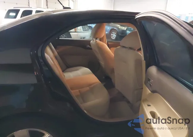 3FAHP07Z09R161874: 43984366