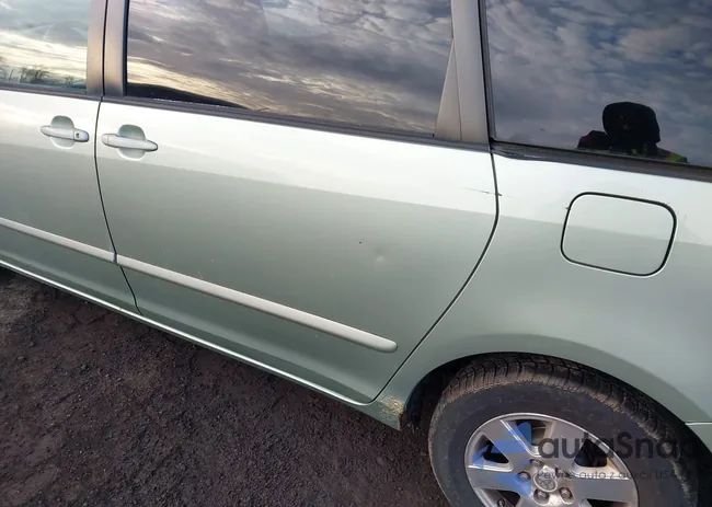 5TDZK23C77S098812: 43984399