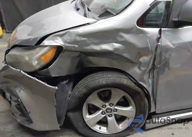 5TDKZ3DCXJS937683: 43984413