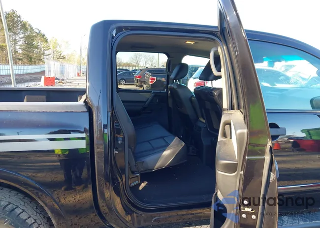 1N6BA0EK0CN308645: 43984422