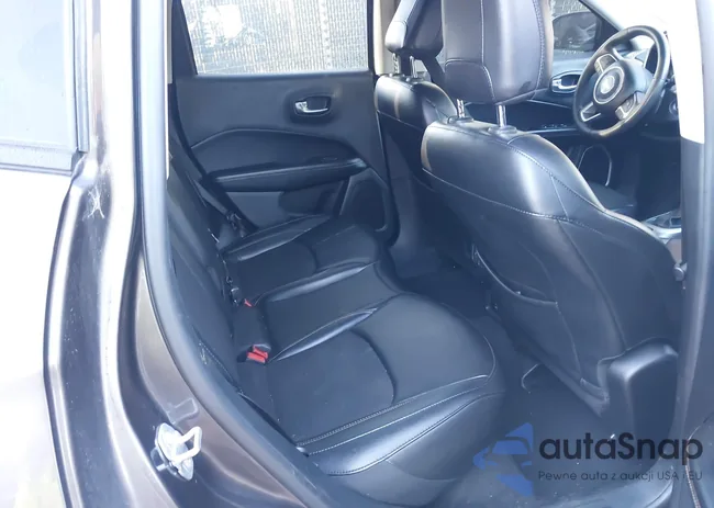 3C4NJCBB2MT604581: 43984491