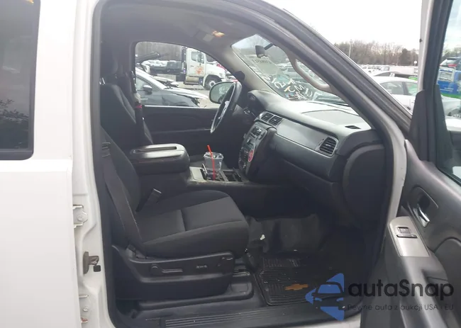 1GNLC2E08DR286990: 43984513