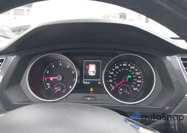 3VV3B7AXXJM017559: 43984518