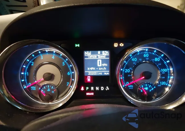 2C4RC1BGXGR214881: 43984564