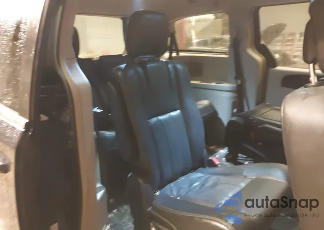 2C4RC1BGXGR214881: 43984564