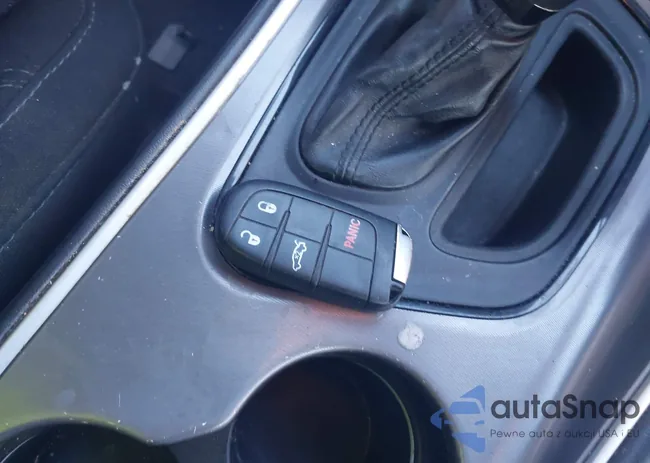 2C3CDZAG0KH723478: 43984599