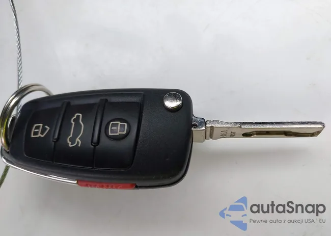 WAUA7GFF8G1019174: 43984655