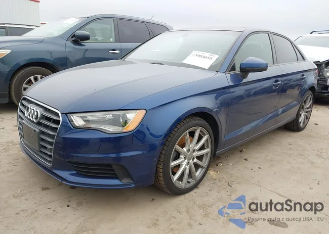 WAUA7GFF8G1019174: 43984655