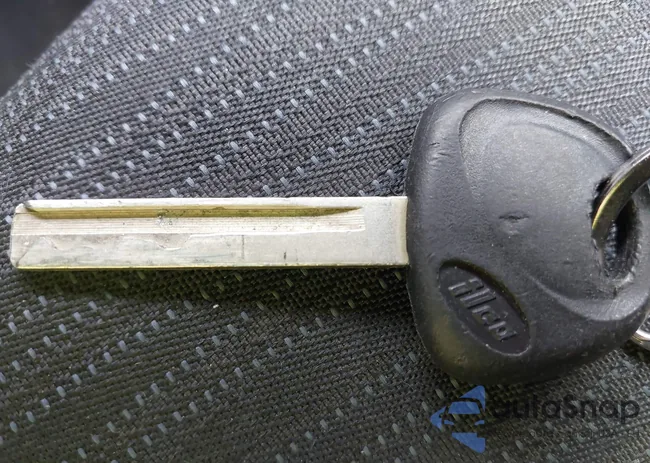 KMHCT5AE6HU313842: 43985699