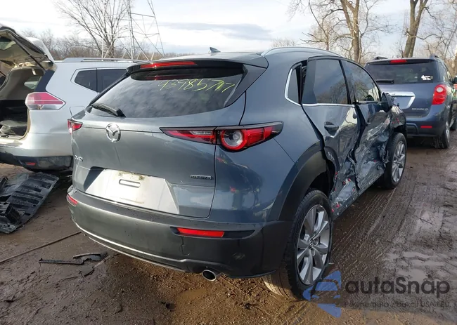 3MVDMADL9MM263864: 43985717