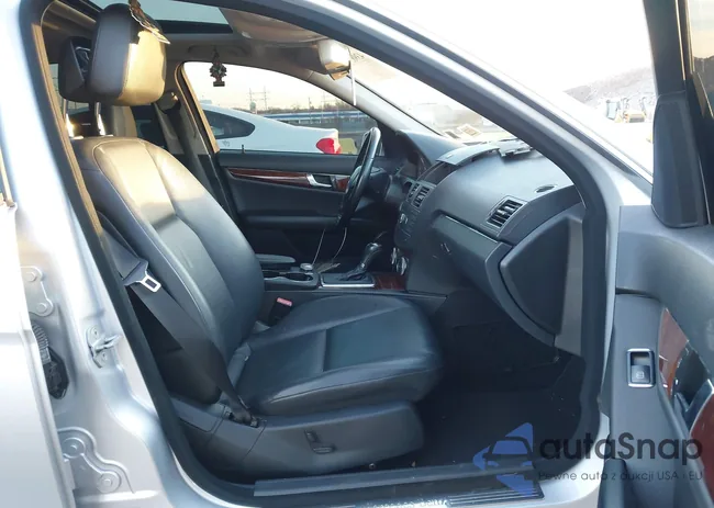 WDDGF8BB5BR159546: 43985799