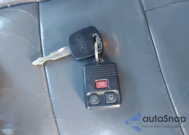 2FTRX07L72CA68987: 43985800