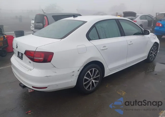 3VWDB7AJ5HM210529: 43985822