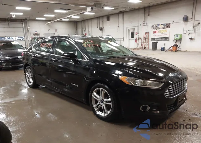 3FA6P0RU4GR275835: 43985842