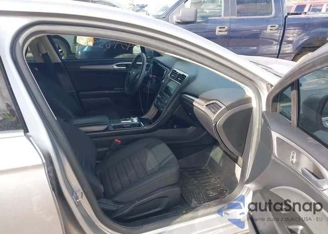 3FA6P0HD0LR185366: 43985982